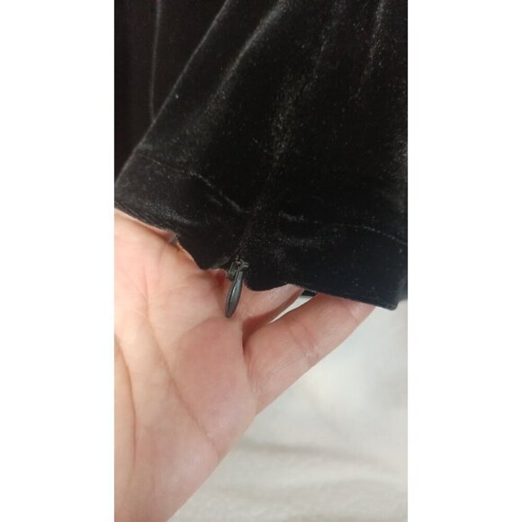 JS Collections Womens Black Blouse Chic Satin Cuffs And Collar Zip Back Size 16W - Picture 9 of 12